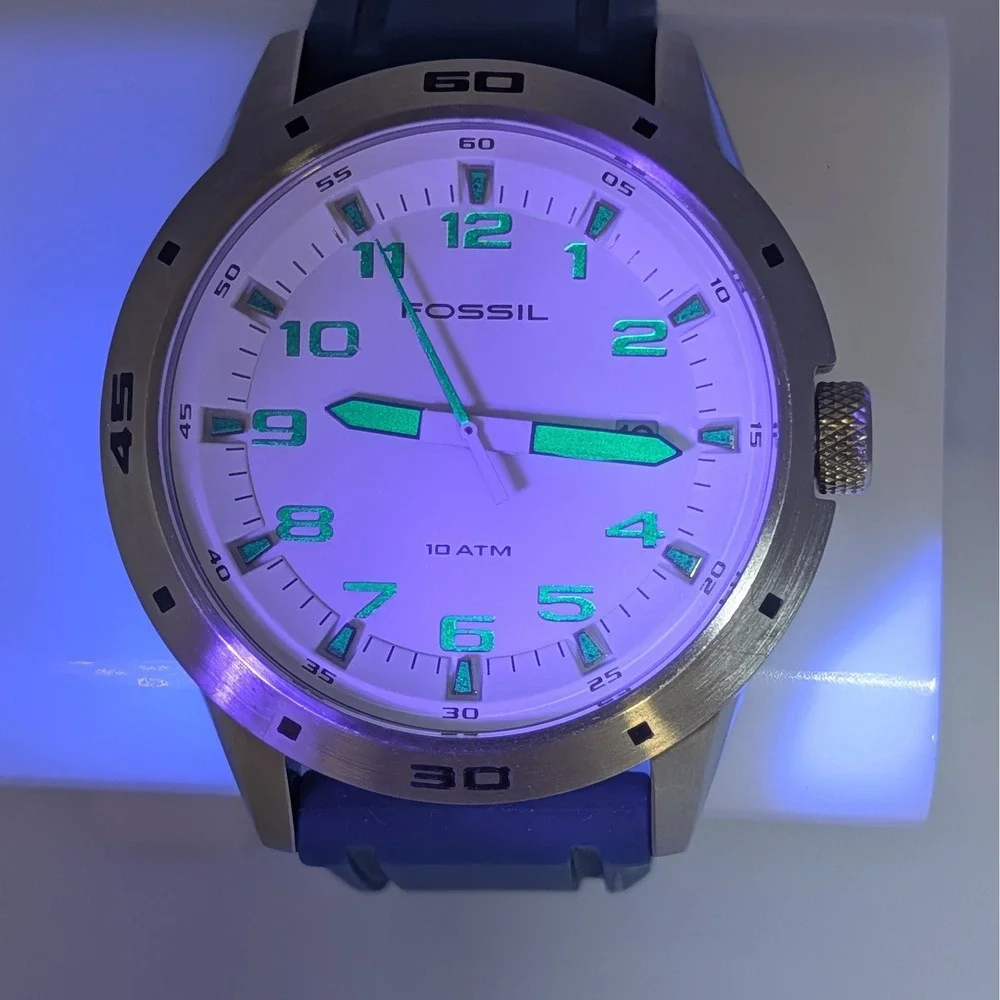Fossil am 4251